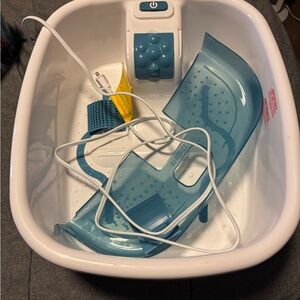 Homedics White and Blue Foot Spa